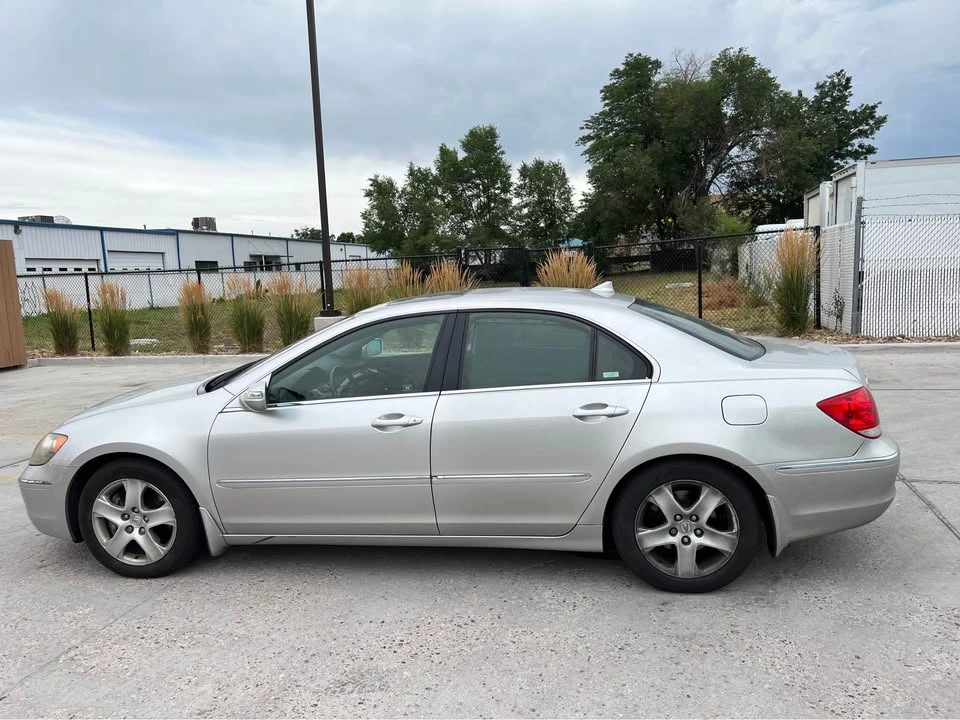 2005 Acura RL 2nd Gen - Image 3 of 6