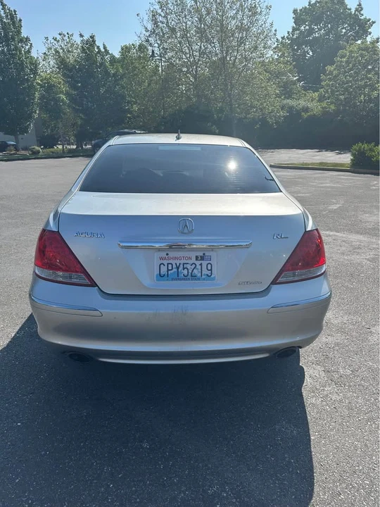 2005 Acura RL 2nd Gen - Image 11 of 12