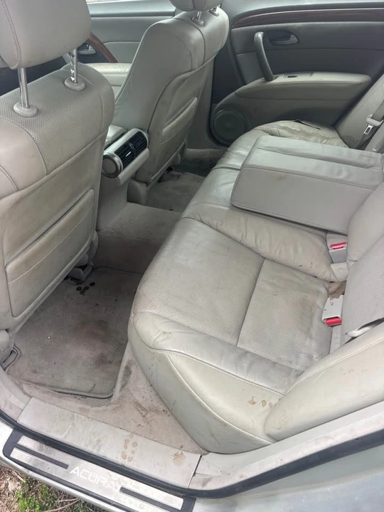 2005 Acura RL 2nd Gen - Image 8 of 9