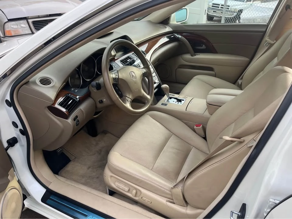 2005 Acura RL 2nd Gen - Image 10 of 18