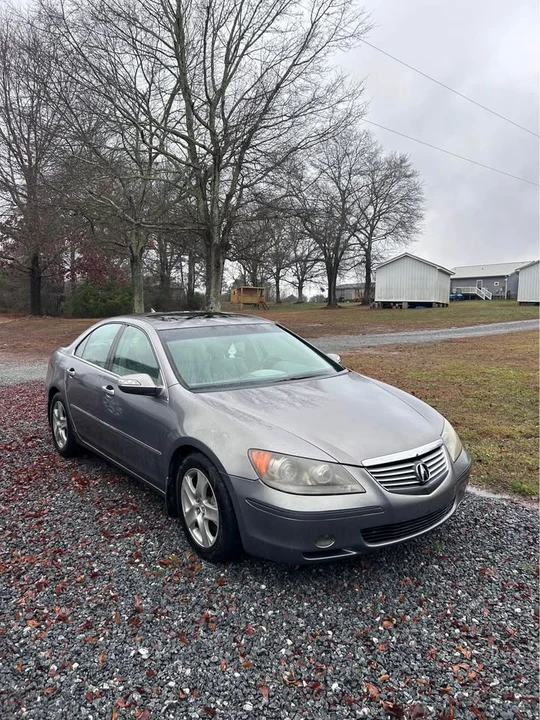 2005 Acura RL 2nd Gen - Image 2 of 13