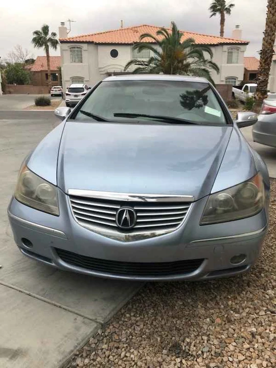 2005 Acura RL 2nd Gen - Image 2 of 11