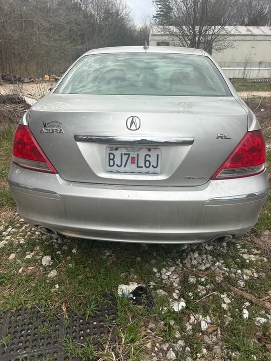 2005 Acura RL 2nd Gen - Image 6 of 9