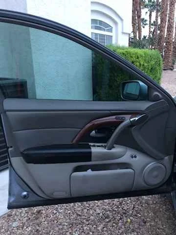 2005 Acura RL 2nd Gen - Image 5 of 11