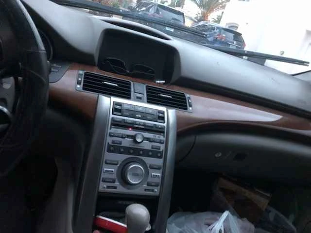 2005 Acura RL 2nd Gen - Image 7 of 11