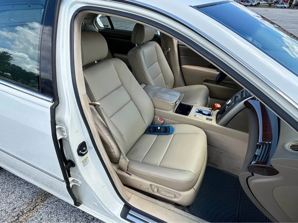 2005 Acura RL 2nd Gen - Image 6 of 13