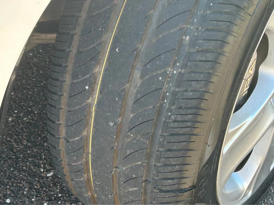 2005 Acura RL 2nd Gen - Image 7 of 13