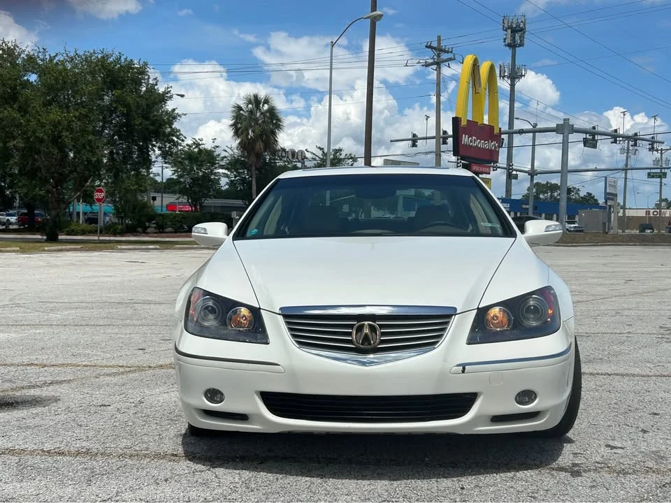 2005 Acura RL 2nd Gen - Image 2 of 13