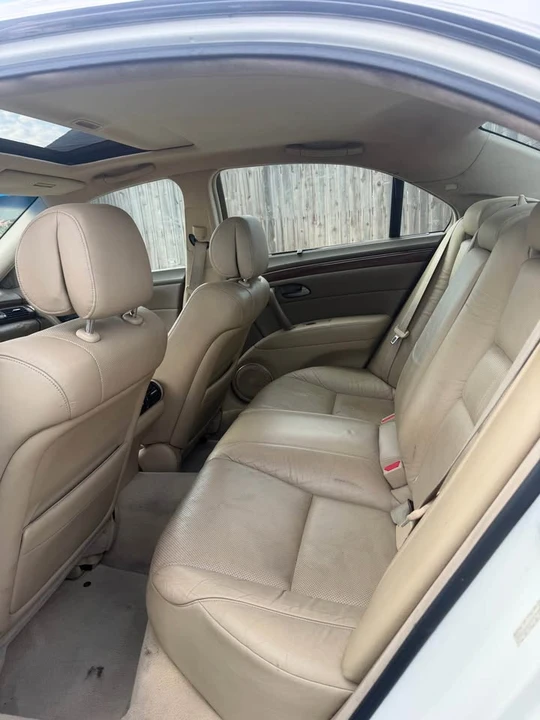 2005 Acura RL 2nd Gen - Image 8 of 10