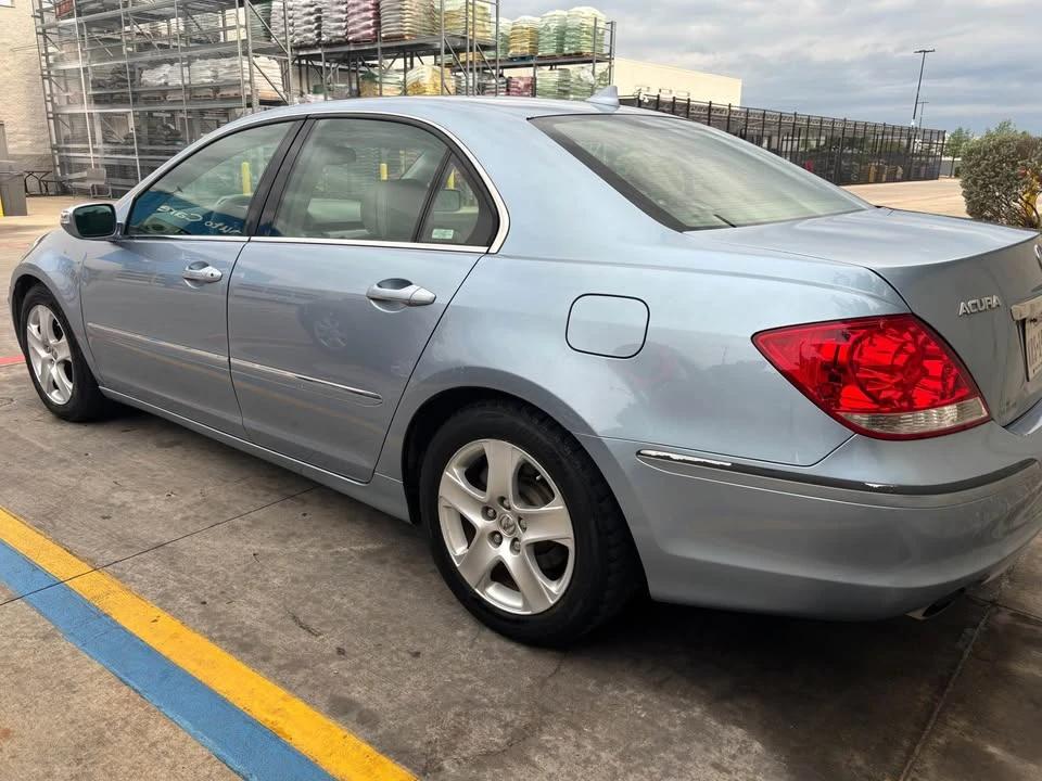 2005 Acura RL 2nd Gen - Image 4 of 20