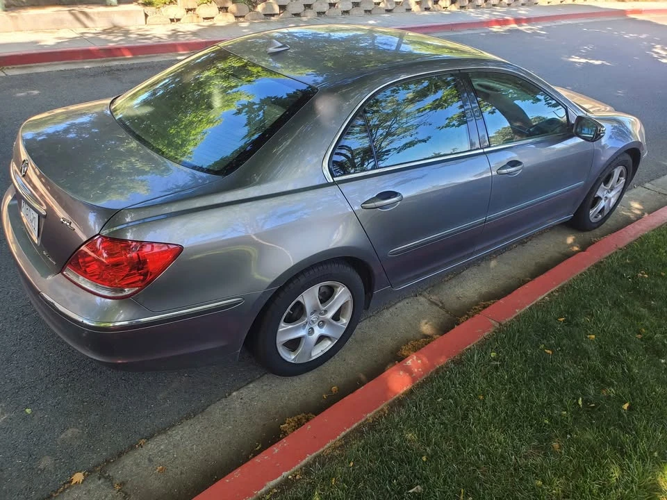 2005 Acura RL 2nd Gen - Image 3 of 12