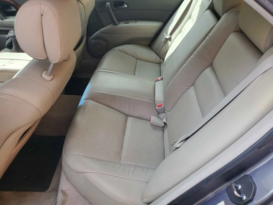 2005 Acura RL 2nd Gen - Image 6 of 12
