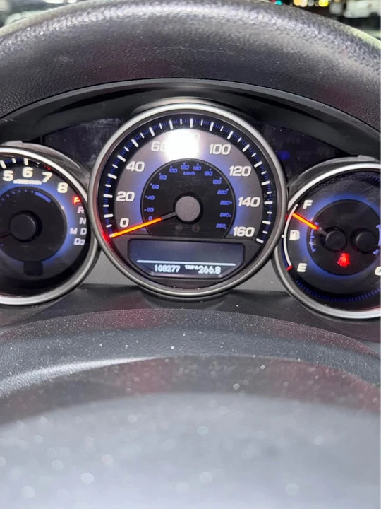 2005 Acura RL 2nd Gen - Image 12 of 16