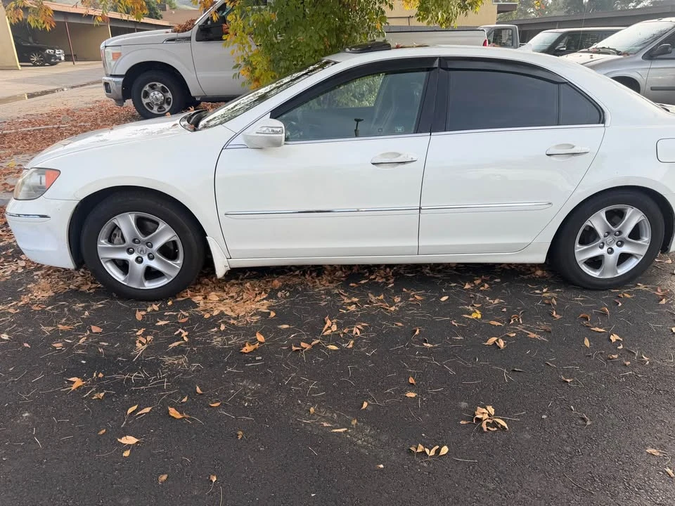 2005 Acura RL 2nd Gen - Image 3 of 5