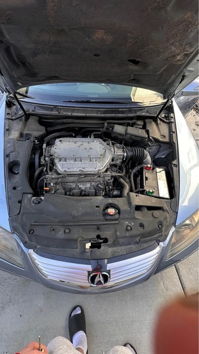 2005 Acura RL 2nd Gen - Image 8 of 9