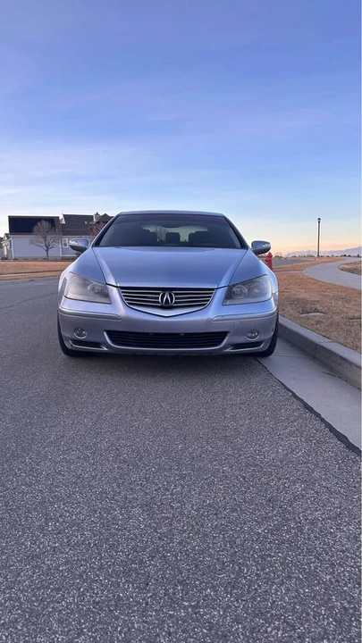 2005 Acura RL 2nd Gen - Image 2 of 9
