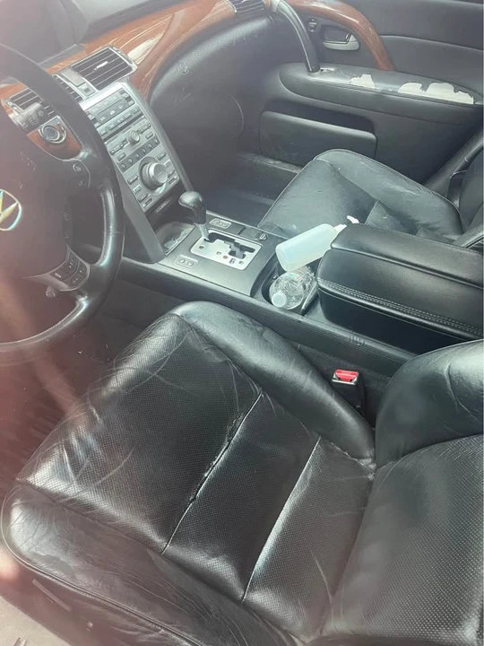 2005 Acura RL 2nd Gen - Image 6 of 6