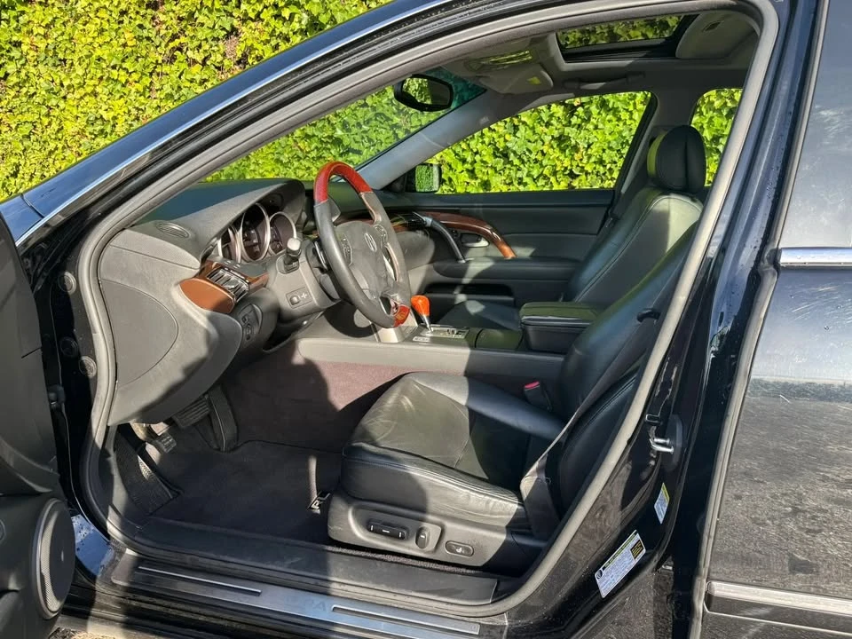 2005 Acura RL 2nd Gen - Image 15 of 20