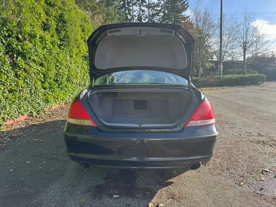 2005 Acura RL 2nd Gen - Image 13 of 20
