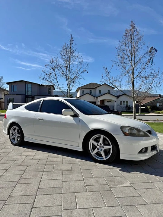 2005 Acura Integra 4th Gen - Image 1 of 11