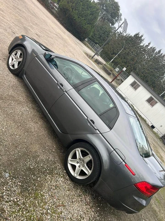 2005 Acura TL 3rd Gen - Image 7 of 17