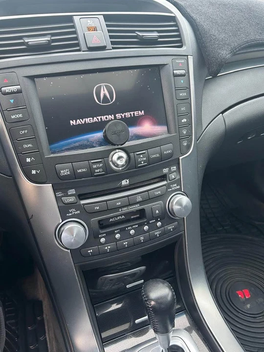 2005 Acura TL 3rd Gen - Image 16 of 17