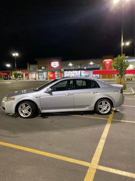 2005 Acura TL 3rd Gen - Image 2 of 3