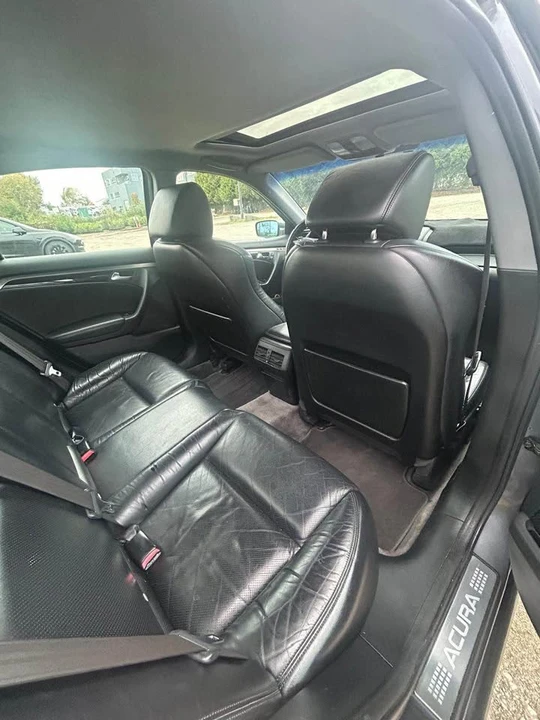 2005 Acura TL 3rd Gen - Image 15 of 17