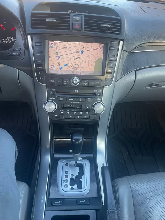 2005 Acura TL 3rd Gen - Image 9 of 11