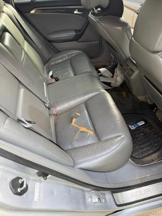 2005 Acura TL 3rd Gen - Image 4 of 6