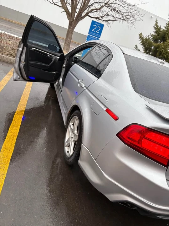 2005 Acura TL 3rd Gen - Image 4 of 4