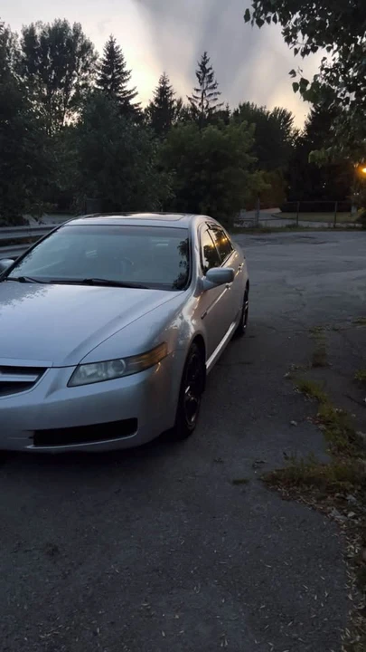 2005 Acura TL 3rd Gen - Image 2 of 6