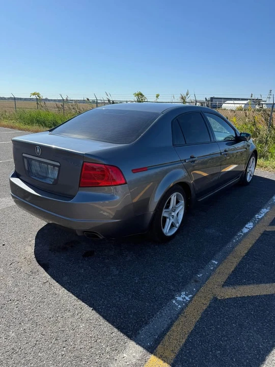 2005 Acura TL 3rd Gen - Image 4 of 10