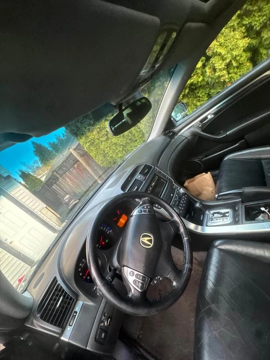 2005 Acura TL 3rd Gen - Image 4 of 4