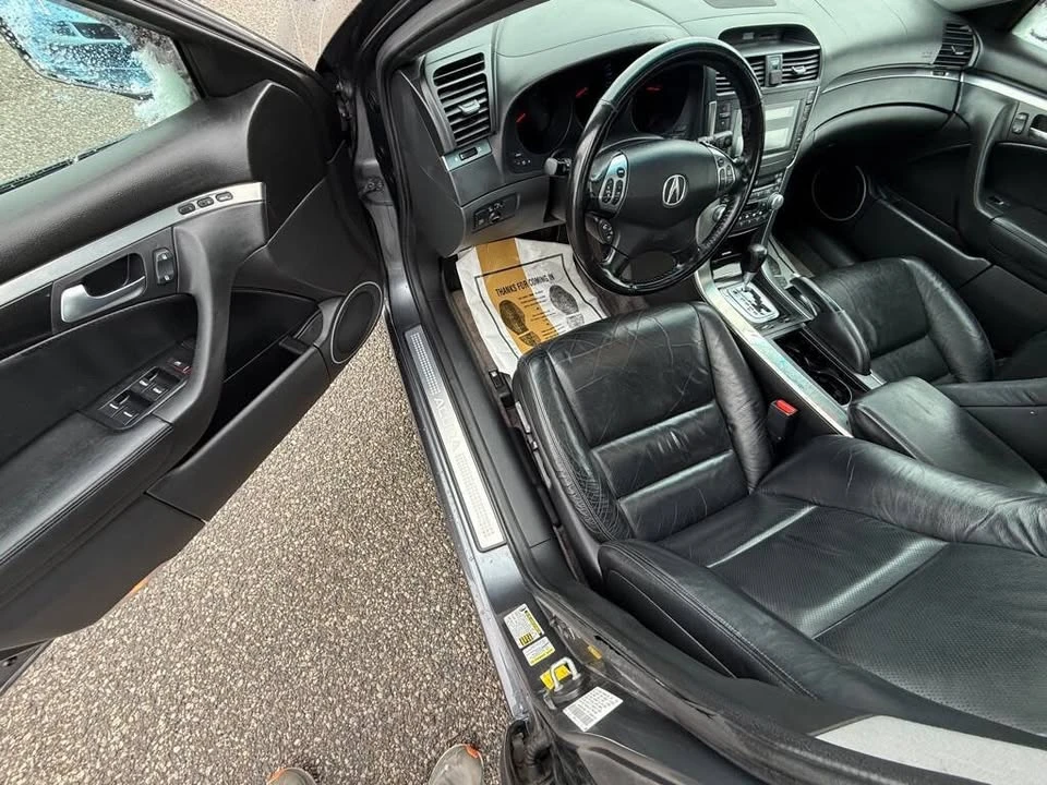 2005 Acura TL 3rd Gen - Image 13 of 17