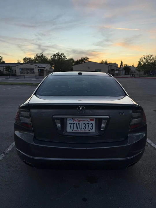 2005 Acura TL 3rd Gen - Image 5 of 8