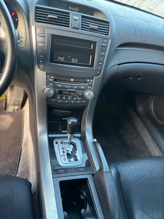 2005 Acura TL 3rd Gen - Image 7 of 9