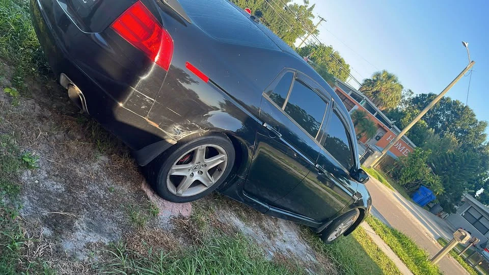 2005 Acura TL 3rd Gen - Image 3 of 13