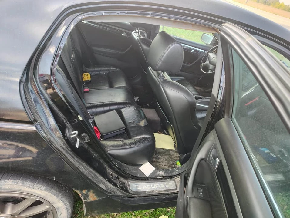 2005 Acura TL 3rd Gen - Image 4 of 8