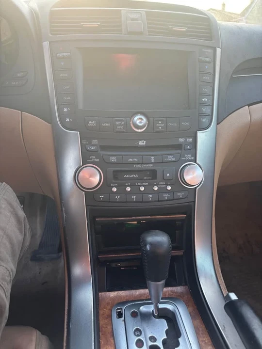 2005 Acura TL 3rd Gen - Image 8 of 10