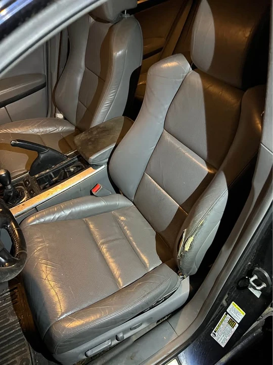 2005 Acura TL 3rd Gen - Image 5 of 11