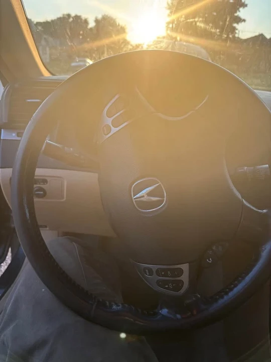 2005 Acura TL 3rd Gen - Image 7 of 10
