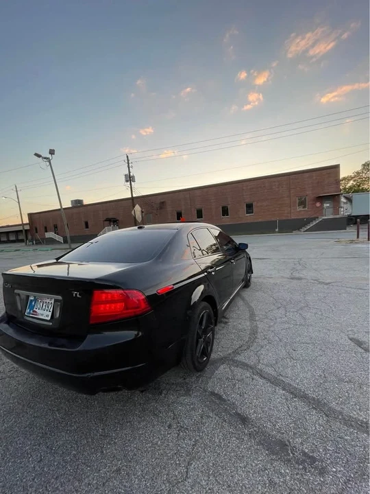 2005 Acura TL 3rd Gen - Image 10 of 15