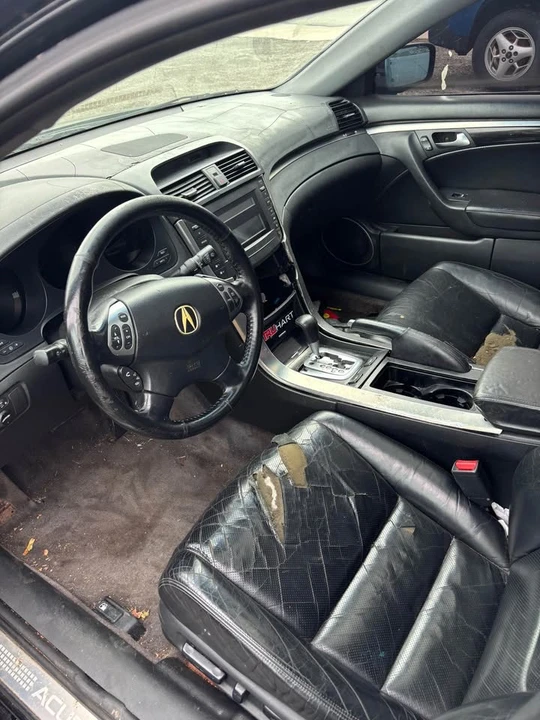 2005 Acura TL 3rd Gen - Image 8 of 9