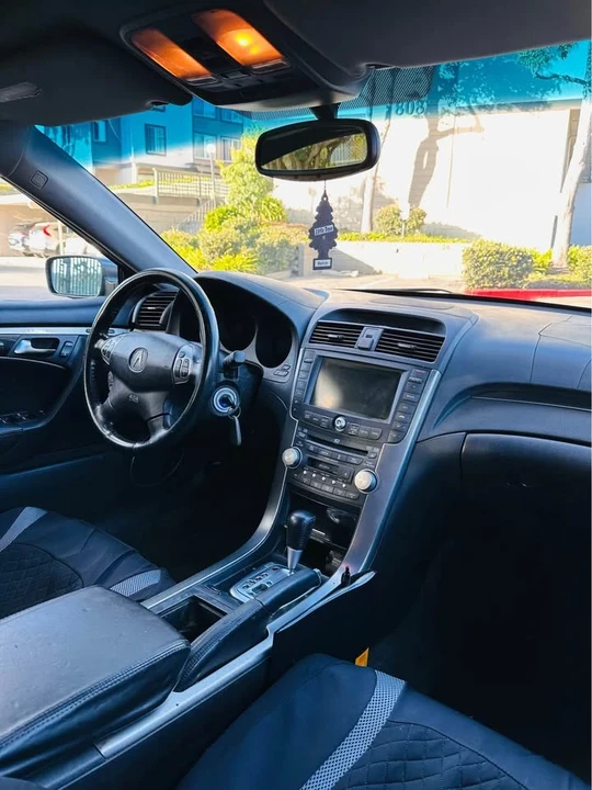 2005 Acura TL 3rd Gen - Image 11 of 19
