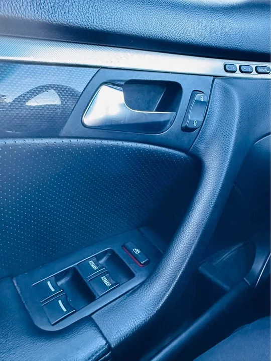 2005 Acura TL 3rd Gen - Image 18 of 19