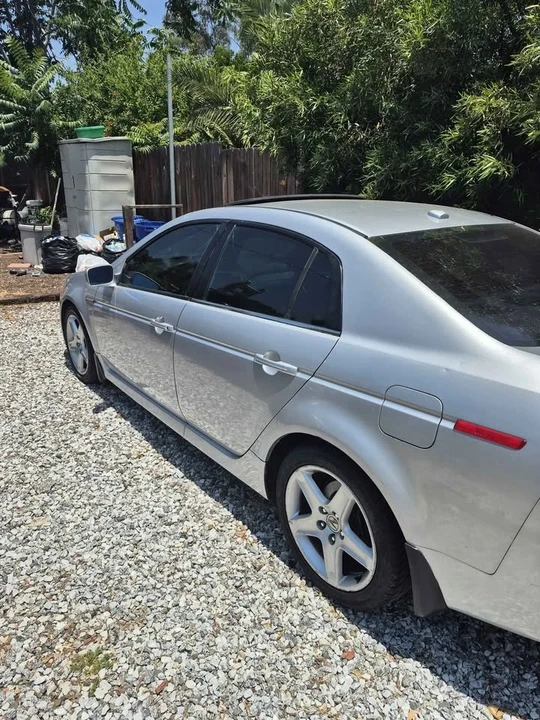 2005 Acura TL 3rd Gen - Image 4 of 6