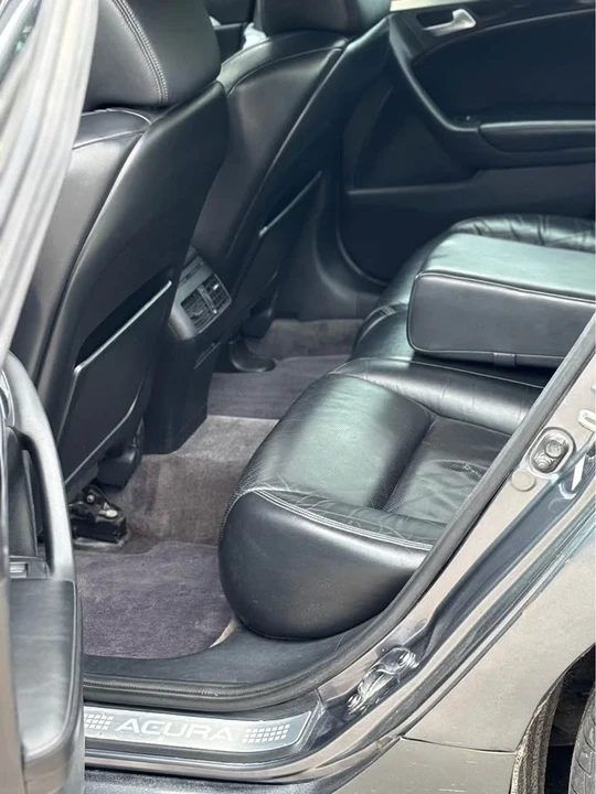 2005 Acura TL 3rd Gen - Image 4 of 8