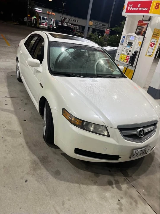 2005 Acura TL 3rd Gen - Image 2 of 7