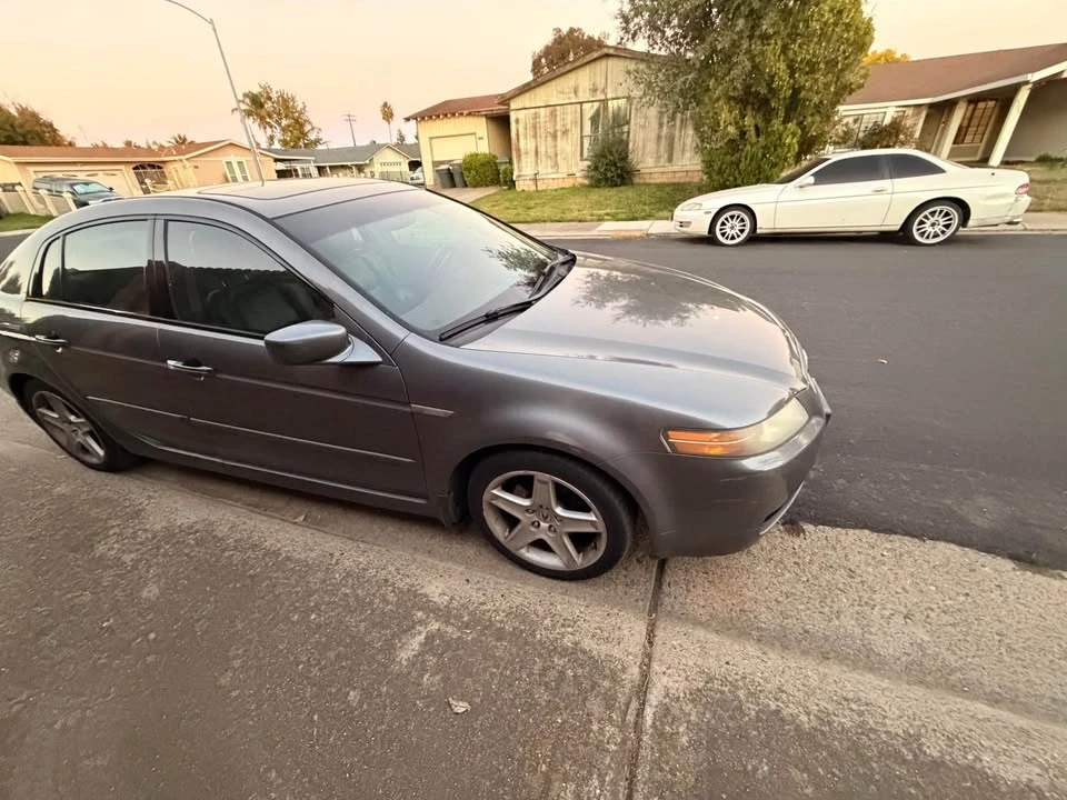 2005 Acura TL 3rd Gen - Image 2 of 5